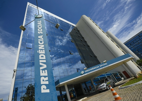 INSS anuncia bloqueio de novos descontos de empréstimos consignados