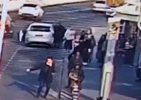 Vídeo mostra momento em que homens do Hamas atacam pessoas em Jerusalém