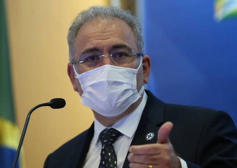 Queiroga diz que 'logo, logo' não será necessário usar máscara contra Covid