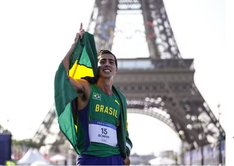 Caio Bonfim fatura medalha de prata para o Brasil na marcha atlética