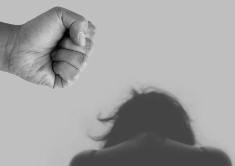 Foragido da Justiça é preso após esposa denunciá-lo por agressão em Manaus