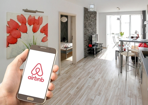 Airbnb lança novo design no site e no aplicativo
