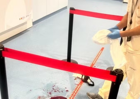 Bebê filho de brasileiro bate cabeça no chão ao nascer em hospital de Portugal