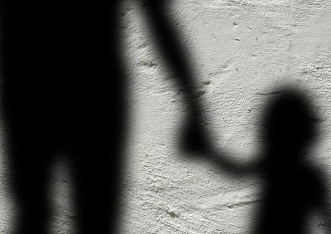 Idoso ofereceu comida e R$ 20 para atrair e estuprar crianças em Manaus