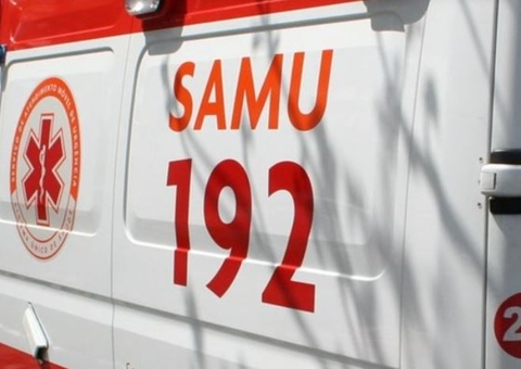 Mulher se joga do quinto andar do prédio para escapar de agressão