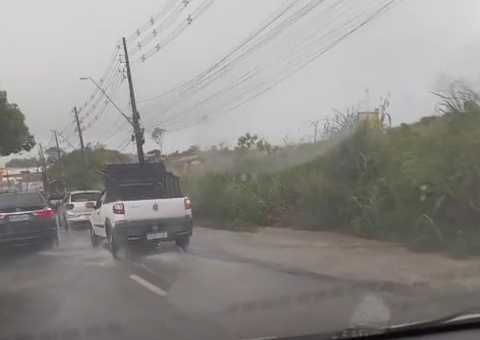 Prefeitura registra oito ocorrências de alagamentos e desabamentos em Manaus