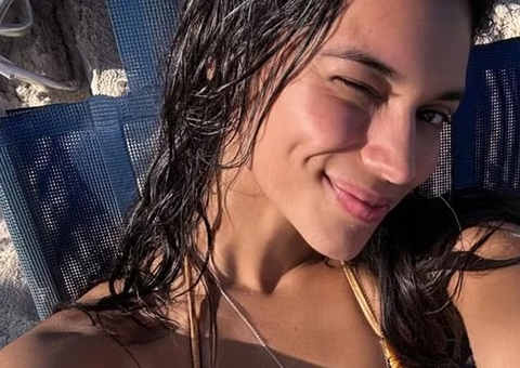 Ex-BBB Alane Dias assume namoro e posta 1ª foto com Francisco Gil 