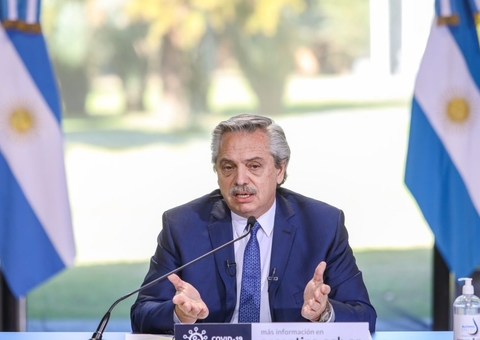 Fernández anuncia que pedirá impeachment de presidente da Corte Suprema da Argentina