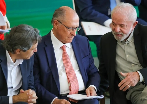 Governo vai trabalhar para reverter taxação dos EUA, diz Alckmin