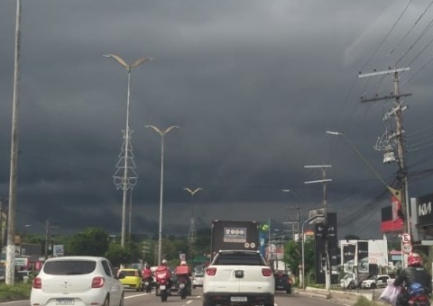 Manaus e o interior recebem alerta de temporal nesta quinta-feira