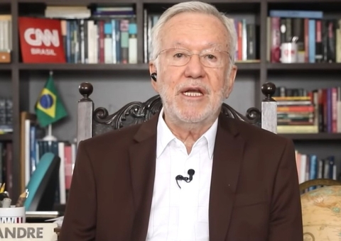 Alexandre Garcia é demitido da CNN Brasil após dar informação falsa sobre tratamento precoce