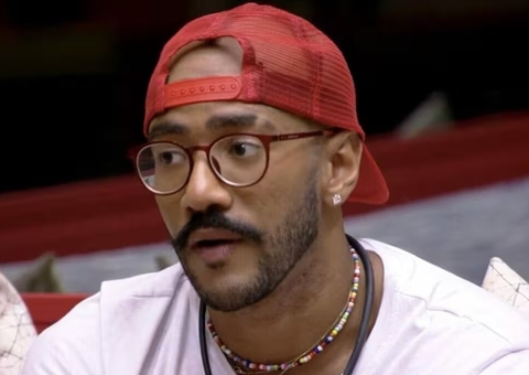 Ricardo Alface deixa p3nis escapar durante banho no BBB23: 'eita'