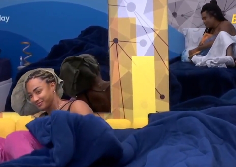 Aline levanta de cama e vai deitar de conchinha com Diogo