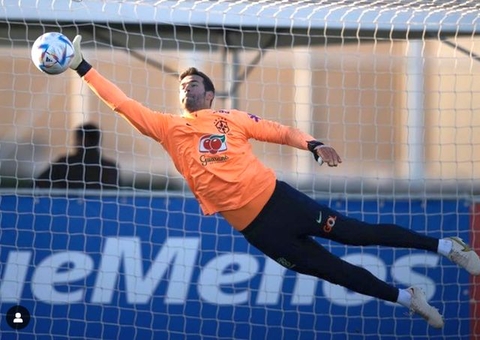 Disputa no gol da seleção fica aberta sem Alisson e Taffarel