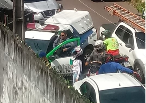 PM da reserva é mantido em cárcere por assaltante violento em Manaus