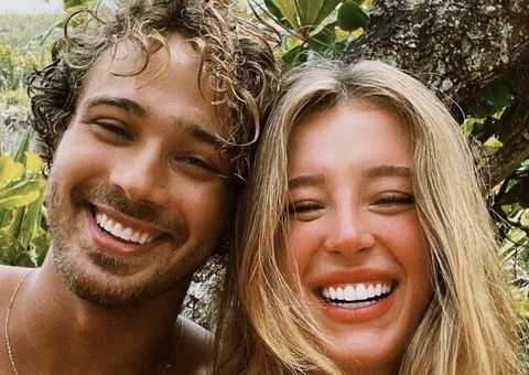 Duda Reis assume namoro com André Luiz Frambach, ex de Larissa Manoela