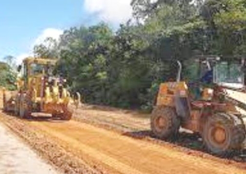 Aluguel de trator e caçamba custa R$ 110 mil no Iranduba