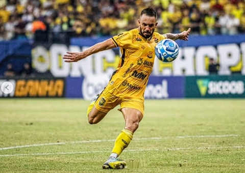 Amazonas FC vai em busca de reação fora de casa contra o Vila Nova na Série B