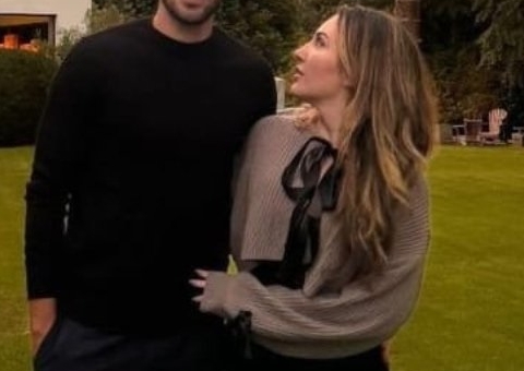 Ex-BBB Amanda Meirelles assume namoro com empresário em viagem romântica