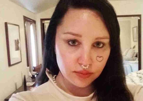 Ex-estrela da Nickelodeon, Amanda Bynes pede fim da tutela da mãe após 9 anos