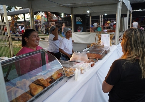 Festival de Parintins: Amazonastur abre chamamento público para a Praça Gastronômica
