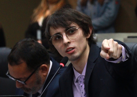 Amom Mandel diz que está sendo coagido e teve arma apontada para cabeça em abordagem da Rocam em Manaus