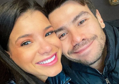 Sertanejo Mariano e Jakelyne Oliveira fazem rinoplastia juntos e postam fotos após cirurgia