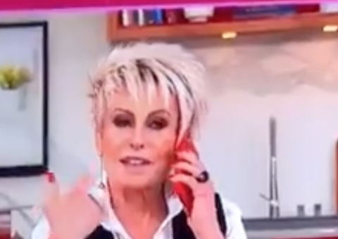Ana Maria Braga bomba na web ao ligar para Carla Diaz na frente de Arthur