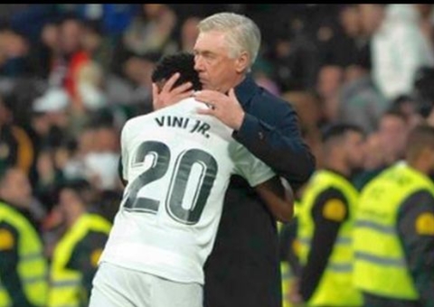 Alvo da seleção, Ancelotti diz que seu futuro 'já está escrito até 2024'