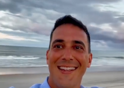 André Marques é picado por vespa em gravação de No Limite: ‘dói pra cara***