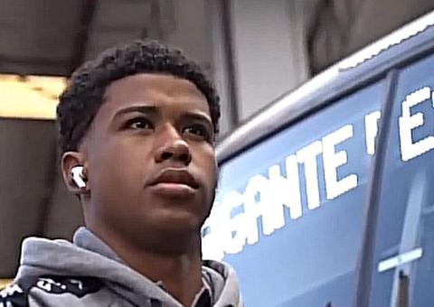 Vasco confirma ida do jovem volante Andrey Santos para Chelsea