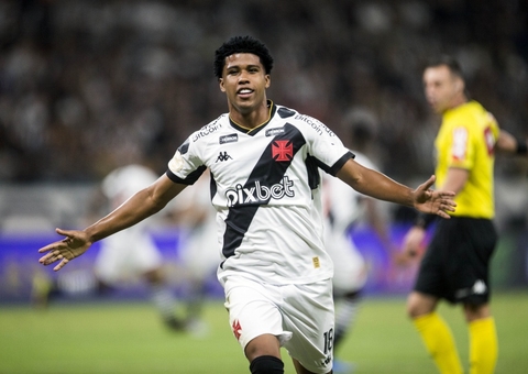 Vasco paga parte da dívida com Andrey e pede novo parcelamento na Justiça