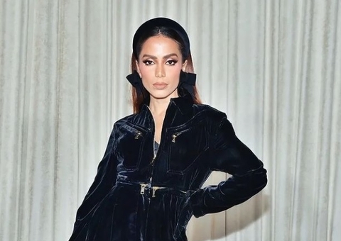 Anitta diz que vai rastrear contas que estão ameaçando seus fãs