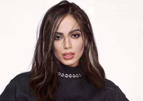 Internada, Anitta atualiza fãs sobre estado de saúde e desmente boatos