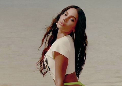 Anitta se vacina contra covid-19 e dará festa para comemorar nova música