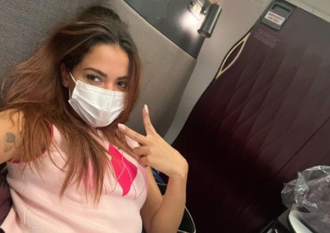 Para comemorar aniversário, Anitta faz viagem e decide destino na sorte