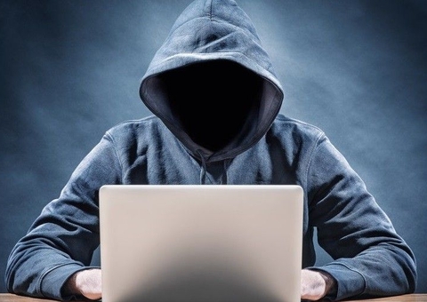 Homem é condenado por perseguir e ameaçar juíza nas redes sociais