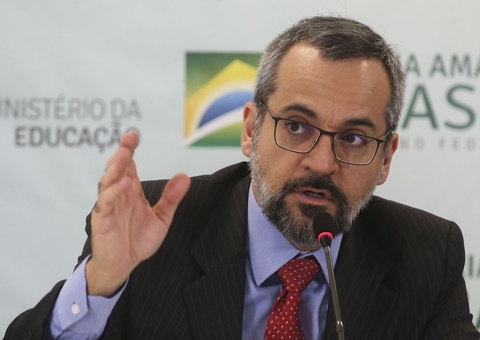 Abraham Weintraub é convidado a explicar no Senado suspeitas no FNDE