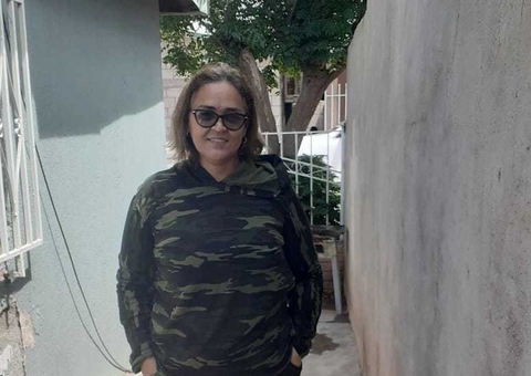 Corpo de brasileira que morreu no deserto dos EUA ao tentar atravessar fronteira é sepultado