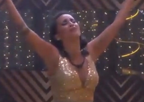 Domitila chora de saudade de Fred Nicácio; vídeo