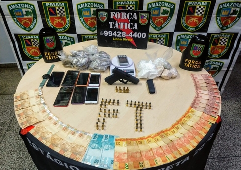 Grupo é preso com carro recheado de drogas e munições em Manaus
