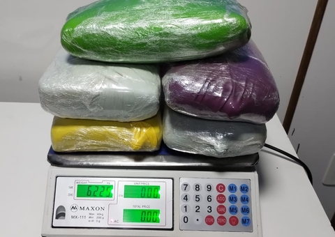 Polícia apreende seis quilos de haxixe dentro de barco no Amazonas