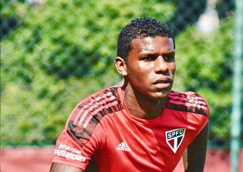 São Paulo diz que vai isolar e multar Arboleta após flagra em festa clandestina