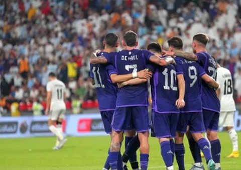 Di María brilha, e Argentina goleia Emirados Árabes no último jogo pré-Copa