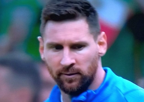 Time de Beckham encaminha acordo para contratar Messi, diz jornal