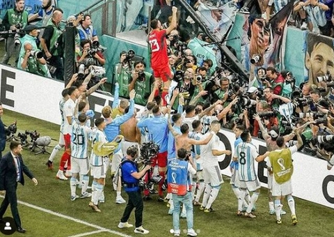 Argentina adota o nós contra o mundo, no melhor estilo de Maradona