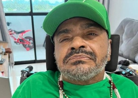 Arlindo Cruz é internado em CTI 