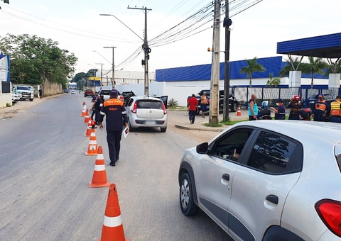 Mais de 70 motoristas são flagrados dirigindo alcoolizados no feriado de Páscoa em Manaus