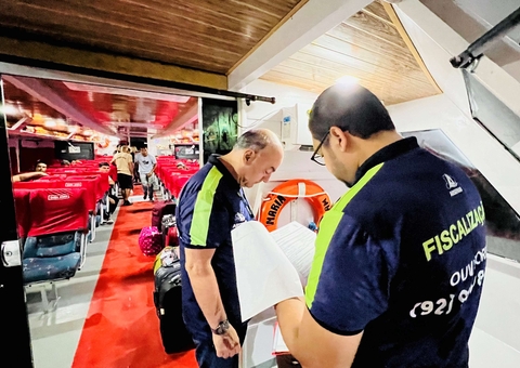 Preços das passagens de lanchas são fiscalizados no Centro de Manaus