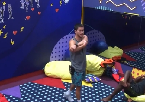 BBB22: Arthur crê que eliminação de Laís será boa para Gustavo